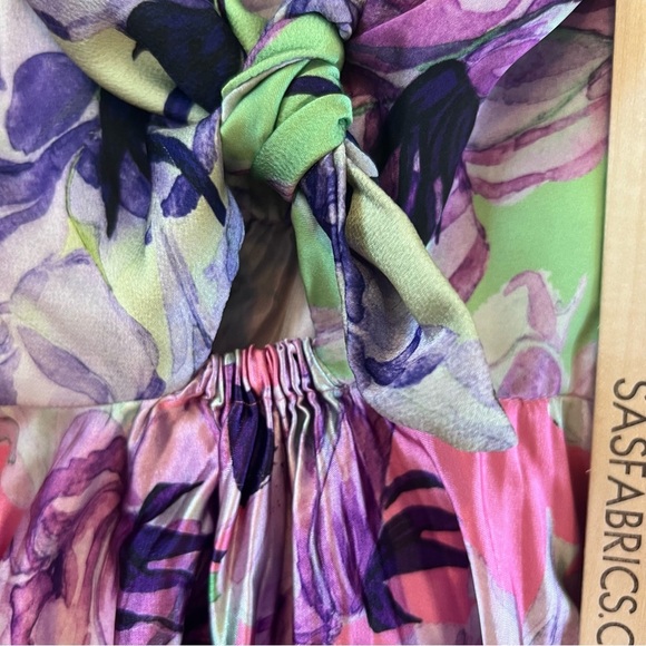 Midi Dress with pleated skirt size S,wedding guest, resortwear adjustable straps - Picture 13 of 16